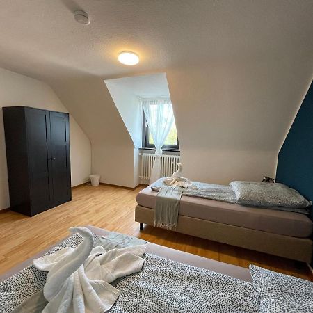Comfortable Shared Apartment With Private Room In ヴェッセリンク エクステリア 写真