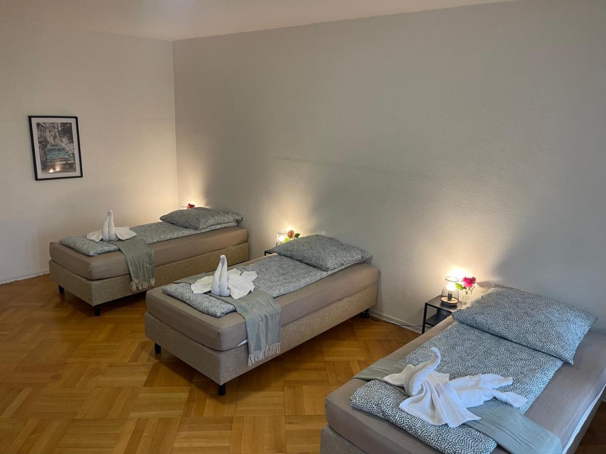 Comfortable Shared Apartment With Private Room In ヴェッセリンク エクステリア 写真