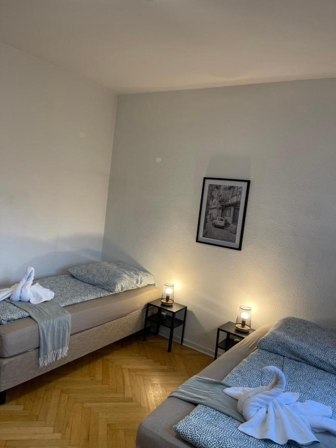 Comfortable Shared Apartment With Private Room In ヴェッセリンク エクステリア 写真